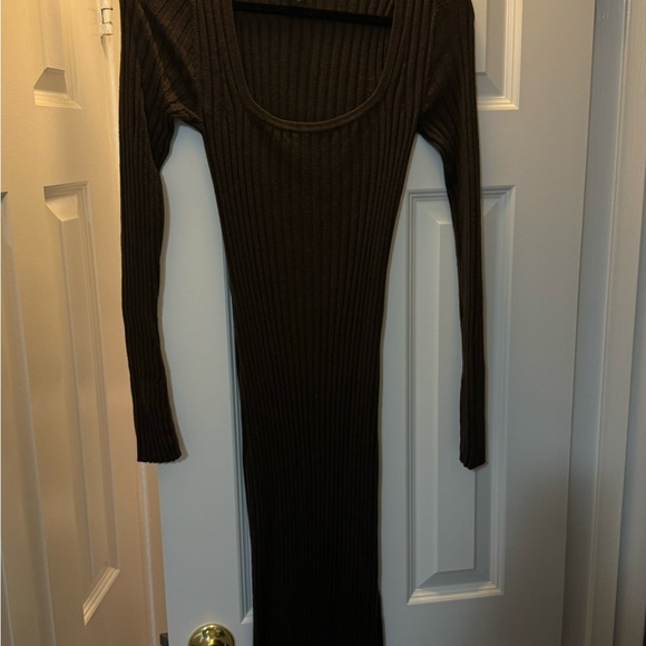Beautiful chocolate brown sweater dress from Paige- Small fits like Medium - Picture 2 of 3